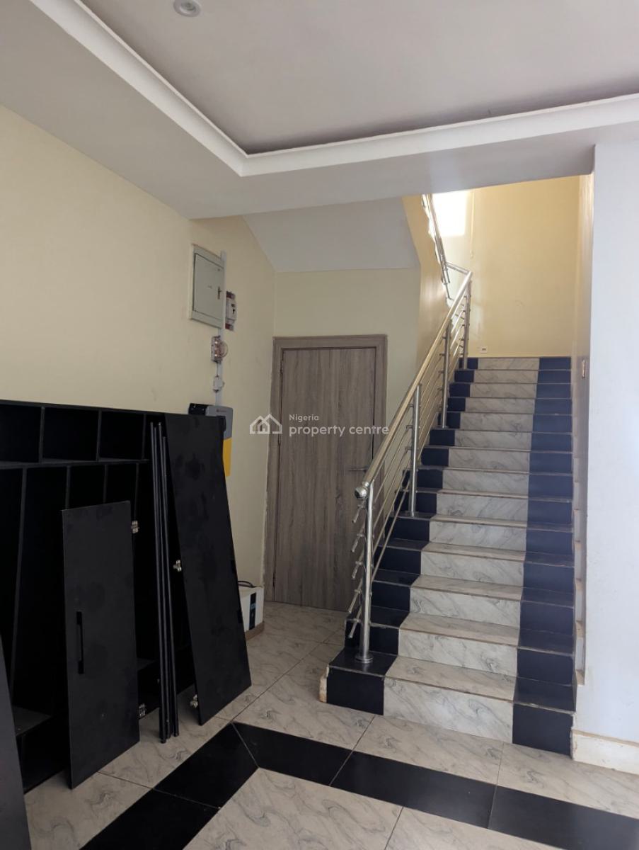 Massive 3-bedroom Terrace Duplex with Bq, Jahi, Jahi, Abuja, Semi-detached Duplex for Sale