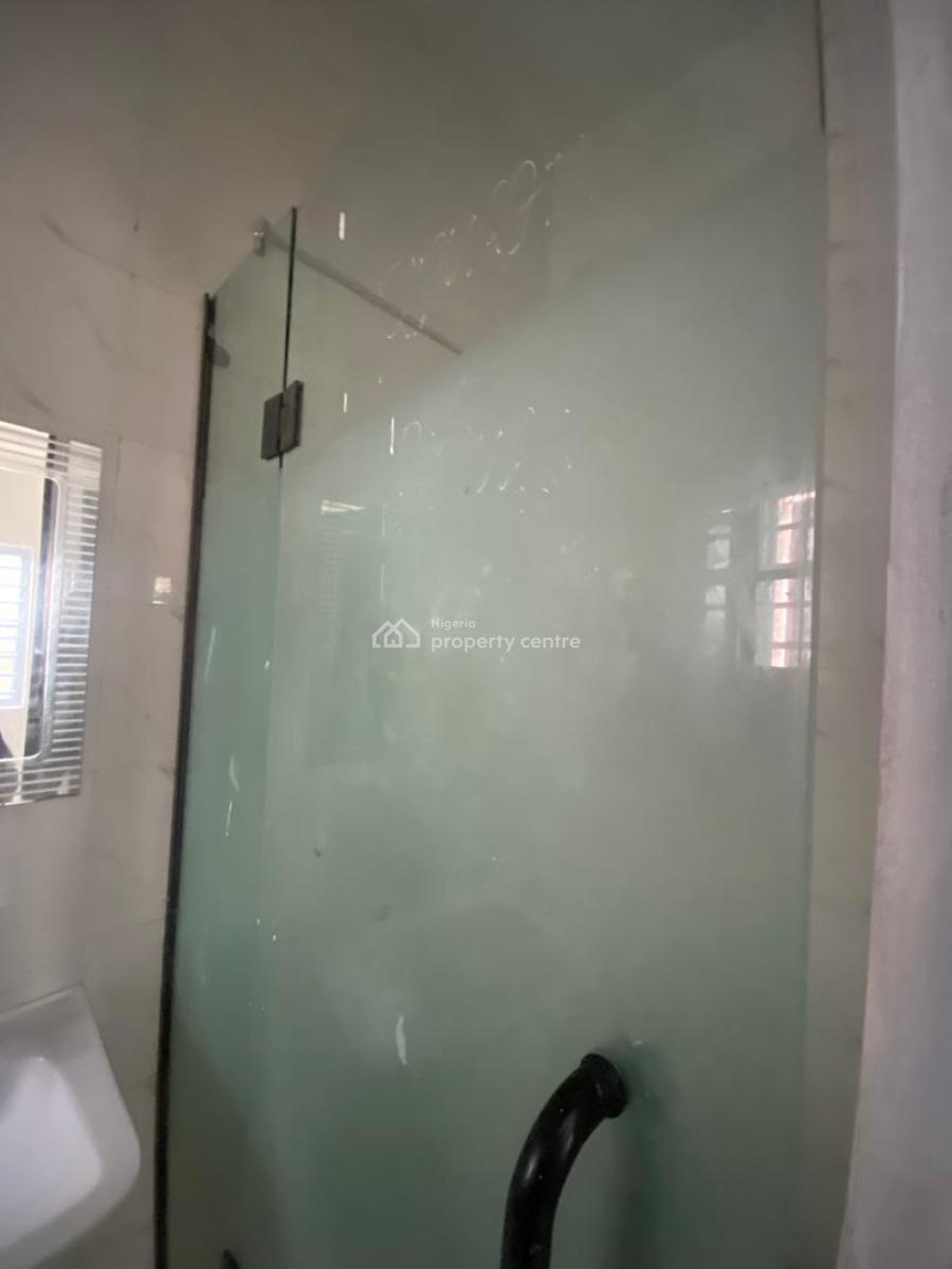 an Executive Two Bedroom Flat, Thera Estate Opposite Skymall Sangotedo Ajah, Lekki, Lagos, Flat / Apartment for Rent