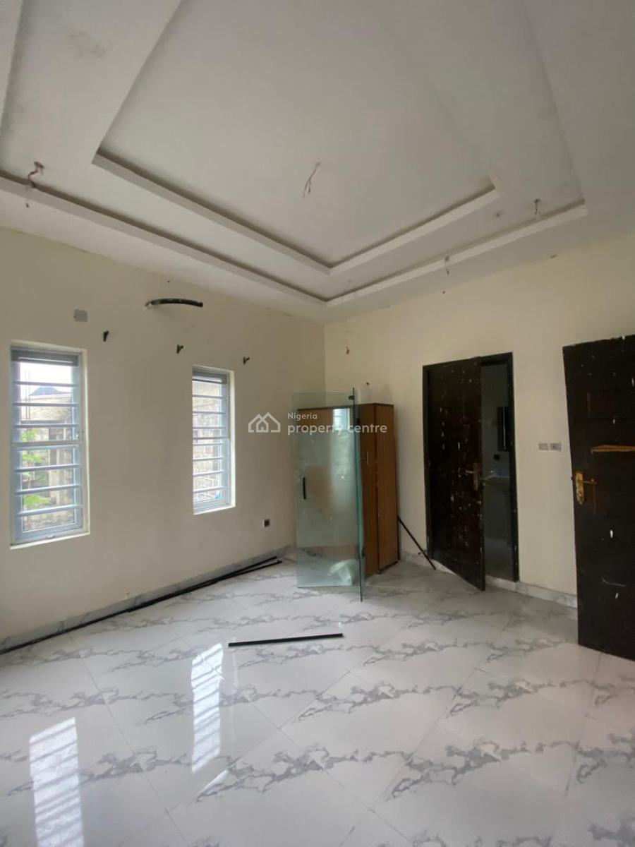 an Executive Two Bedroom Flat, Thera Estate Opposite Skymall Sangotedo Ajah, Lekki, Lagos, Flat / Apartment for Rent
