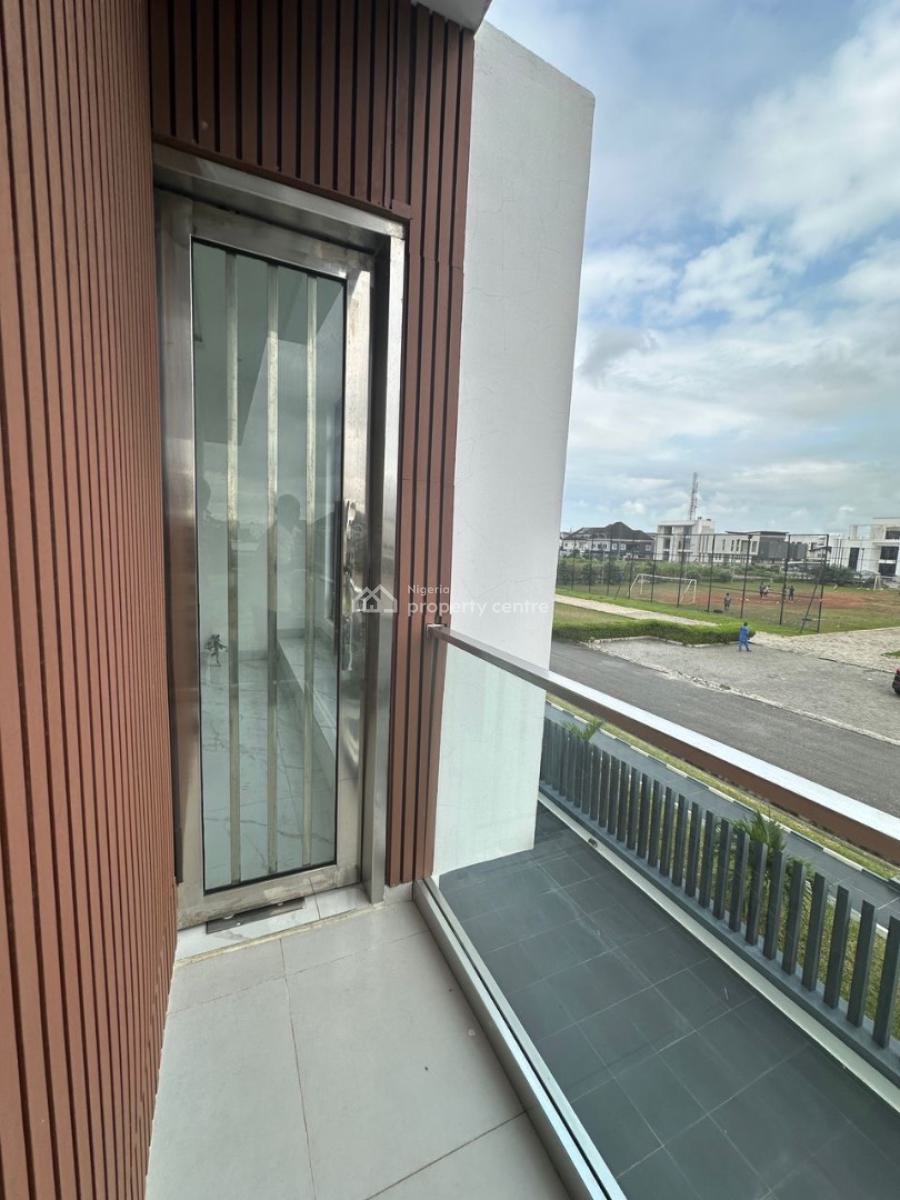 5 Bedroom Terrace Duplex with Bq, Osapa, Lekki, Lagos, Terraced Duplex for Sale