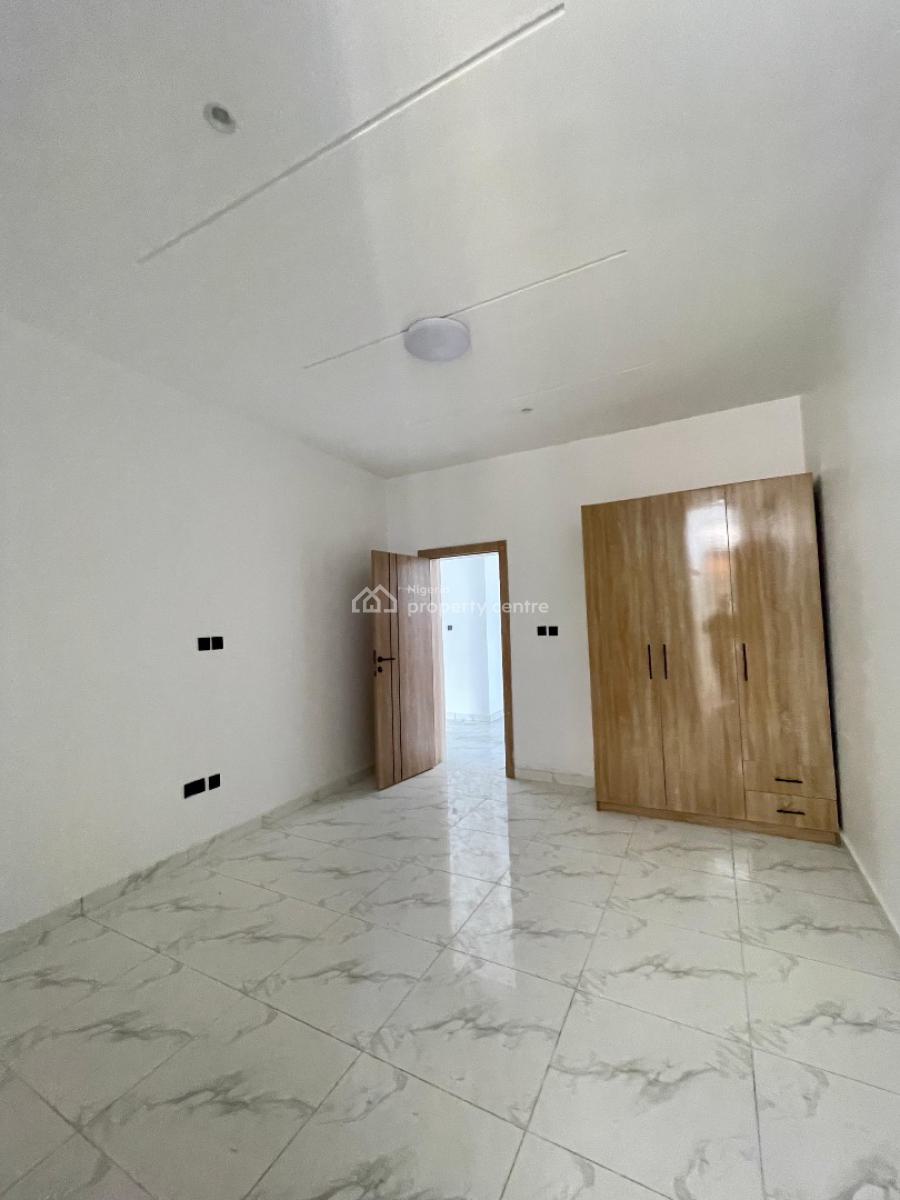 Elegant 2 Bedroom Apartment with Pool, Gym and in a Secured Estate., Ologolo, Lekki, Lagos, Flat / Apartment for Sale