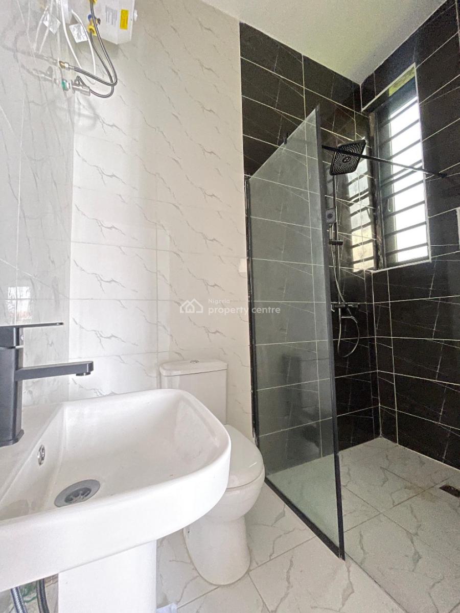 Elegant 2 Bedroom Apartment with Pool, Gym and in a Secured Estate., Ologolo, Lekki, Lagos, Flat / Apartment for Sale