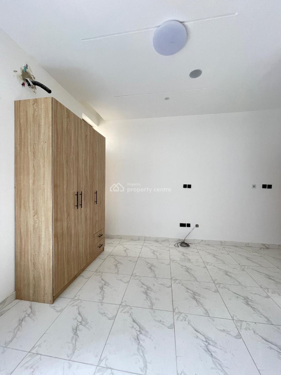 Elegant 2 Bedroom Apartment with Pool, Gym and in a Secured Estate., Ologolo, Lekki, Lagos, Flat / Apartment for Sale