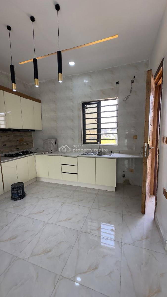 Stylishly Finished 2 Bedroom Apartment, Bridgegate Estate, Agungi, Lekki, Lagos, Flat / Apartment for Sale