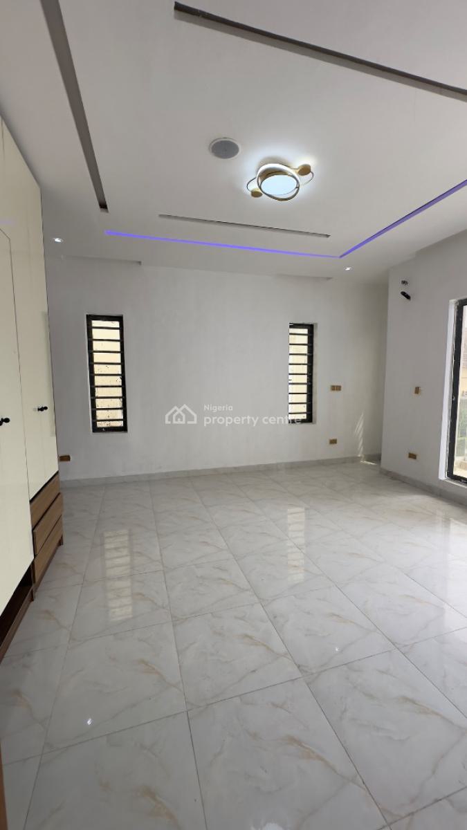 Stylishly Finished 2 Bedroom Apartment, Bridgegate Estate, Agungi, Lekki, Lagos, Flat / Apartment for Sale