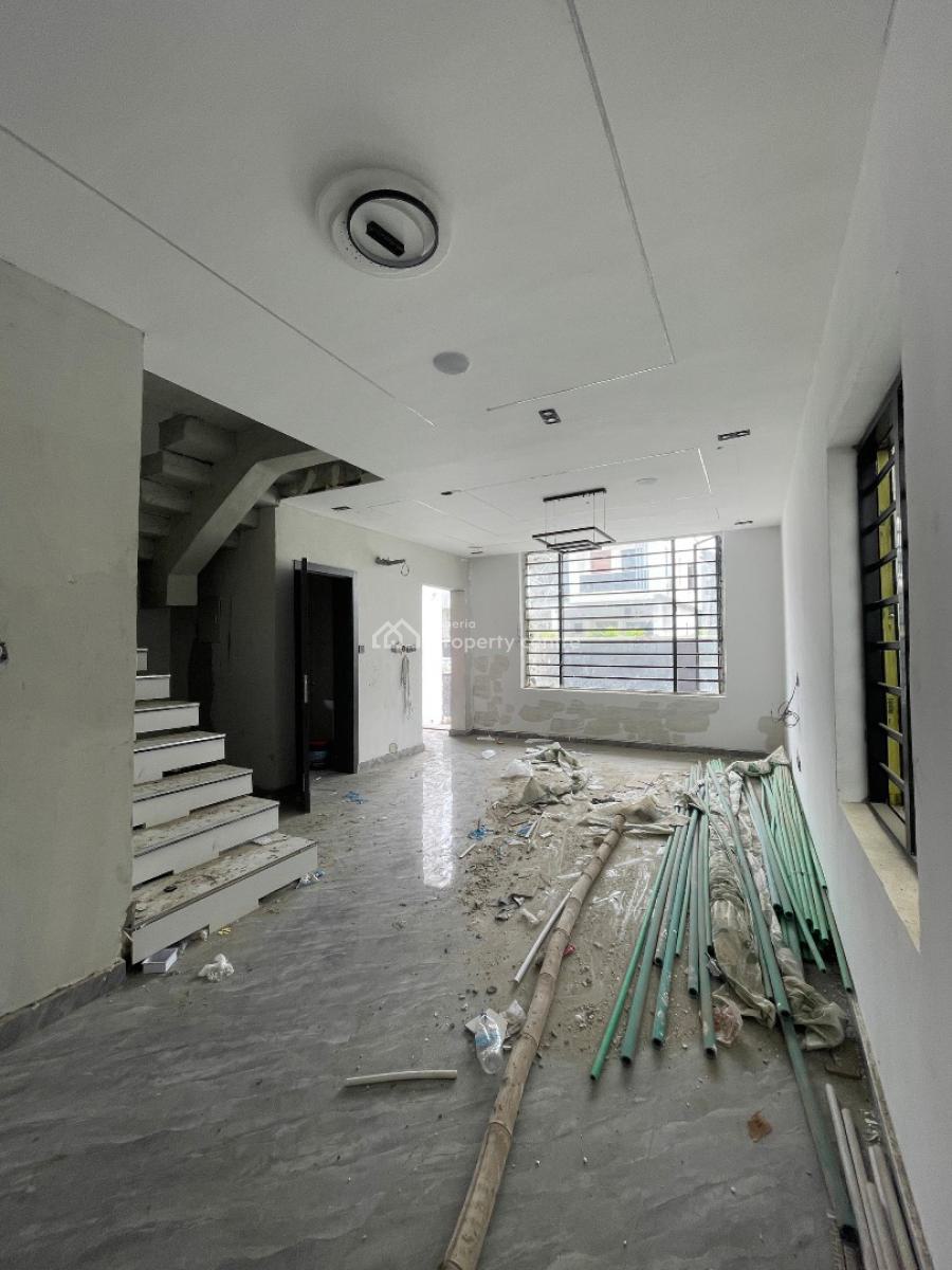 Beautifully Built 4 Bedroom with Bq and in a Secured Estate., Lekki, Lekki, Lagos, House for Sale