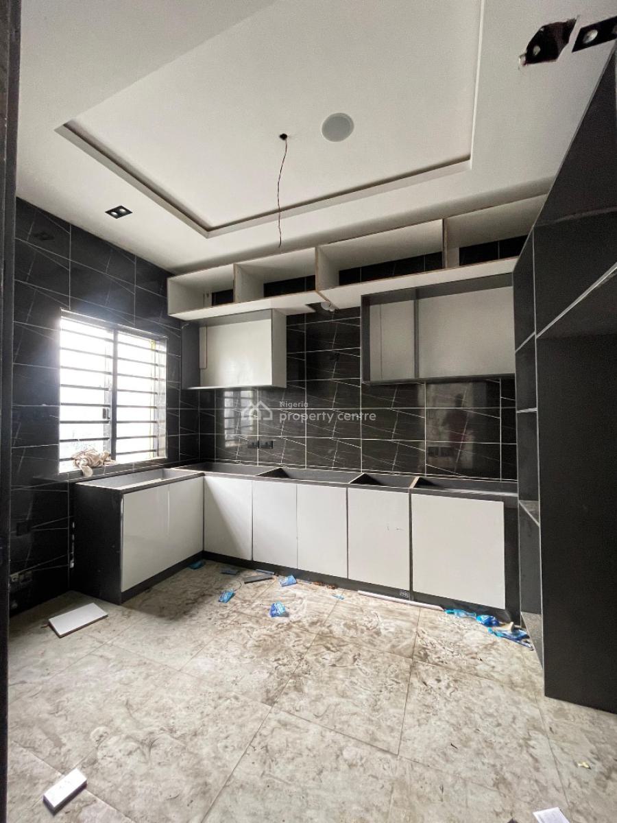 Beautifully Built 4 Bedroom with Bq and in a Secured Estate., Lekki, Lekki, Lagos, House for Sale