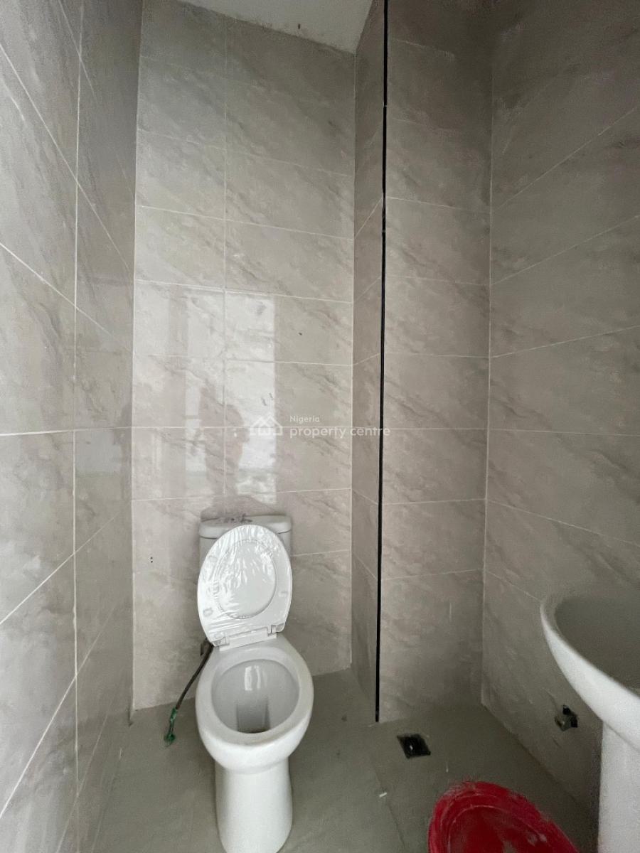 Beautifully Built 4 Bedroom with Bq and in a Secured Estate., Lekki, Lekki, Lagos, House for Sale