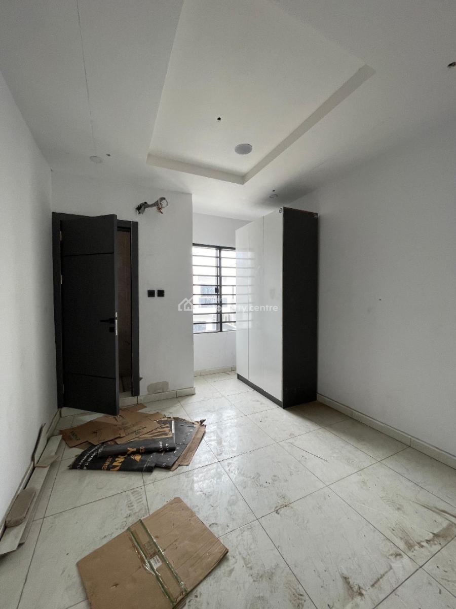 Beautifully Built 4 Bedroom with Bq and in a Secured Estate., Lekki, Lekki, Lagos, House for Sale