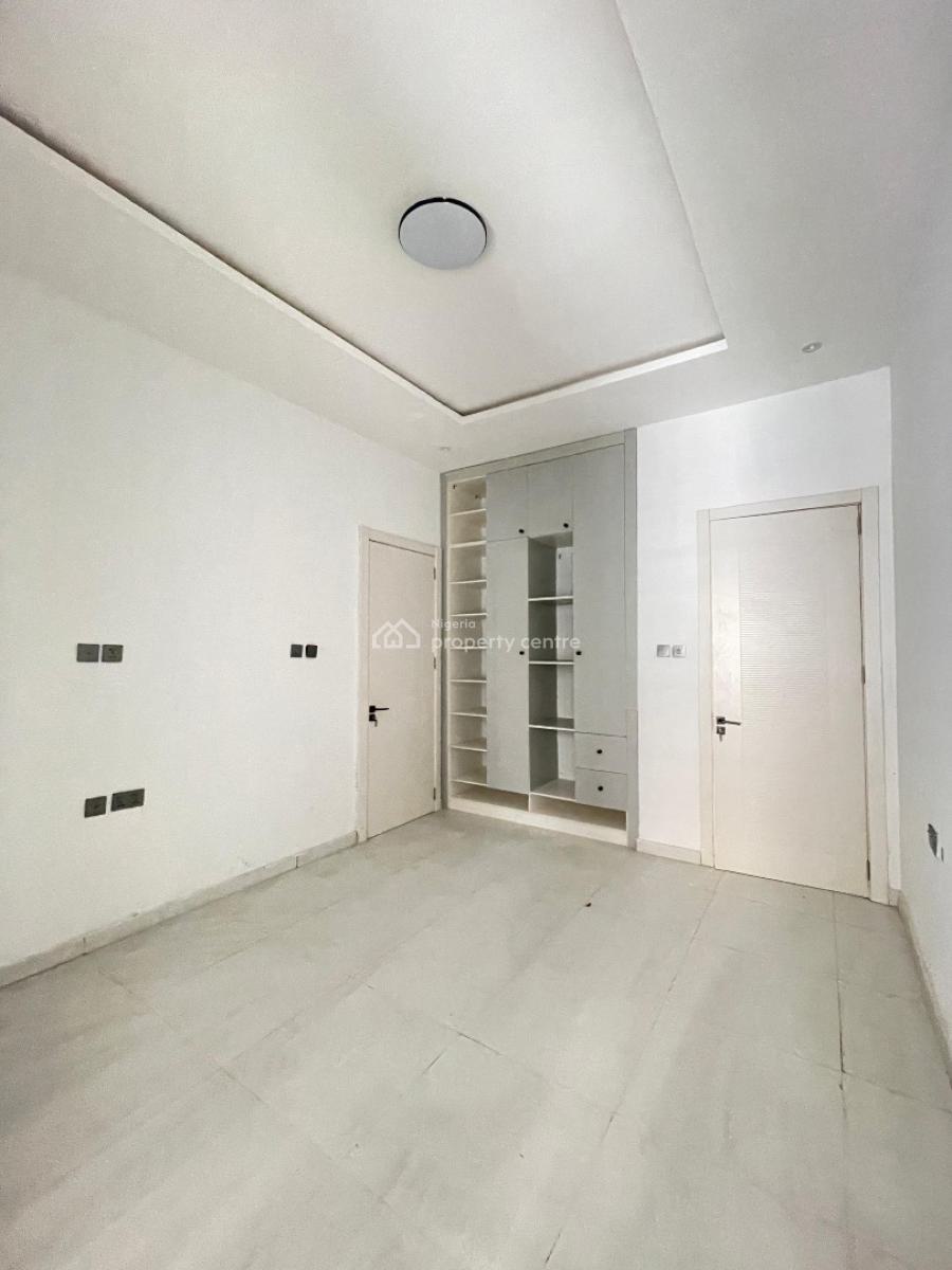 a Stunning 4 Bedroom with Bq and in a Secured Estate., Lekki, Lekki, Lagos, House for Sale
