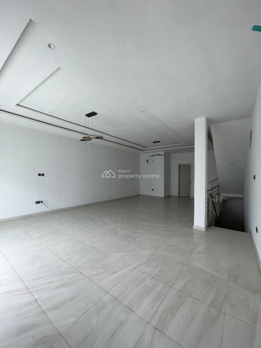a Stunning 4 Bedroom with Bq and in a Secured Estate., Lekki, Lekki, Lagos, House for Sale