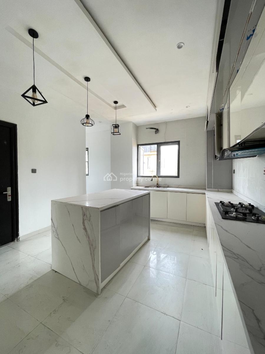 a Stunning 4 Bedroom with Bq and in a Secured Estate., Lekki, Lekki, Lagos, House for Sale