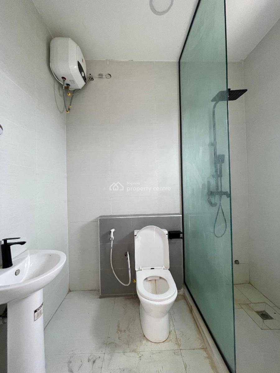 a Stunning 4 Bedroom with Bq and in a Secured Estate., Lekki, Lekki, Lagos, House for Sale