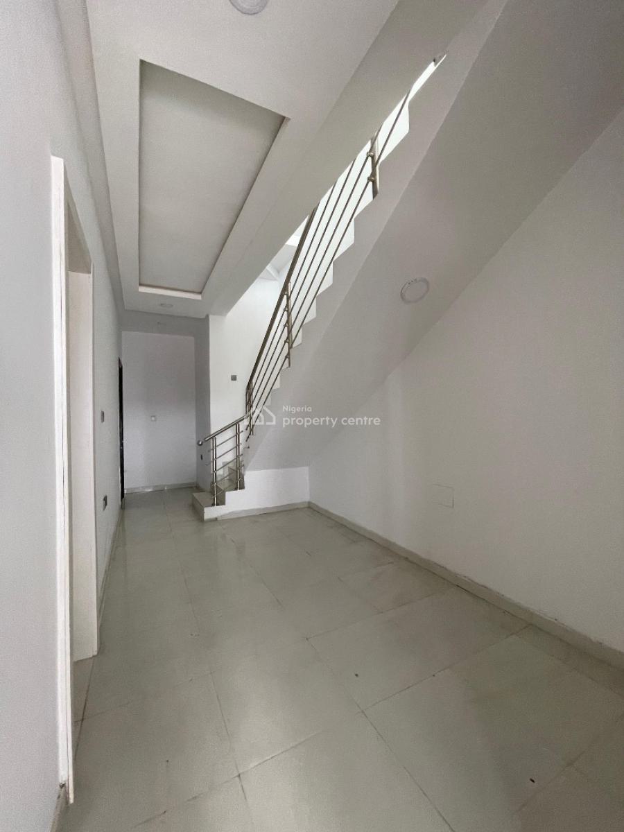 a Stunning 4 Bedroom with Bq and in a Secured Estate., Lekki, Lekki, Lagos, House for Sale
