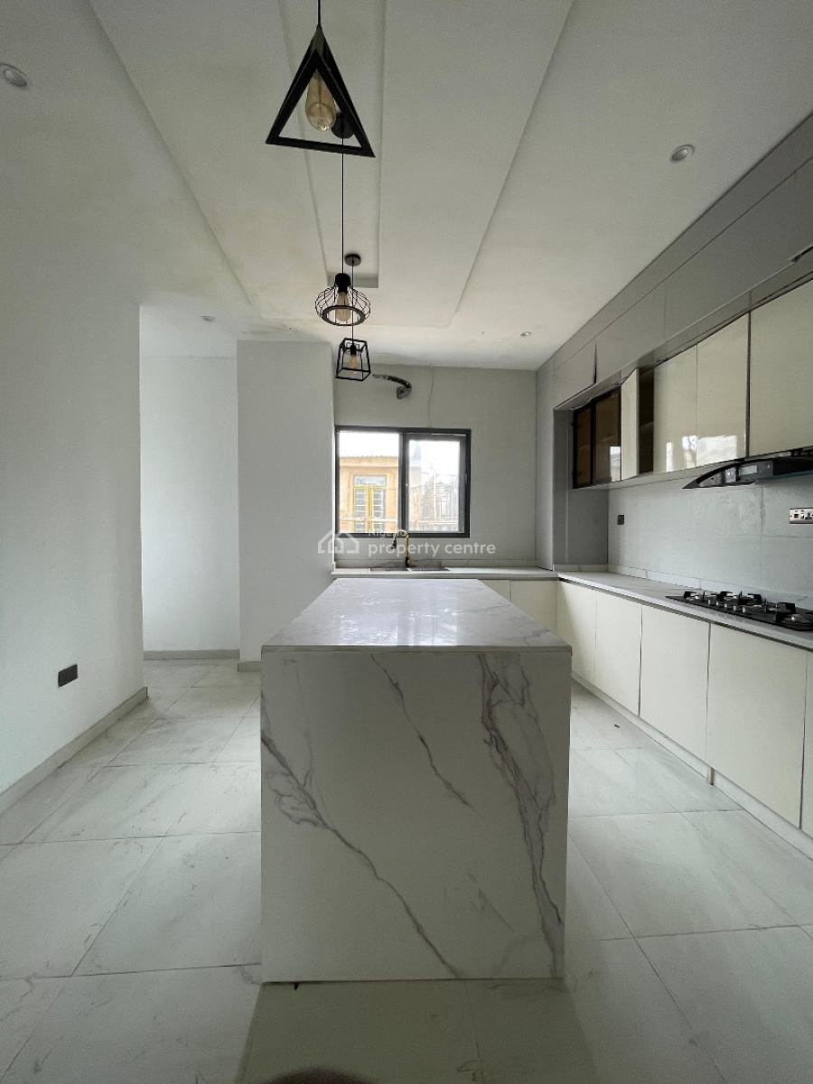 a Stunning 4 Bedroom with Bq and in a Secured Estate., Lekki, Lekki, Lagos, House for Sale