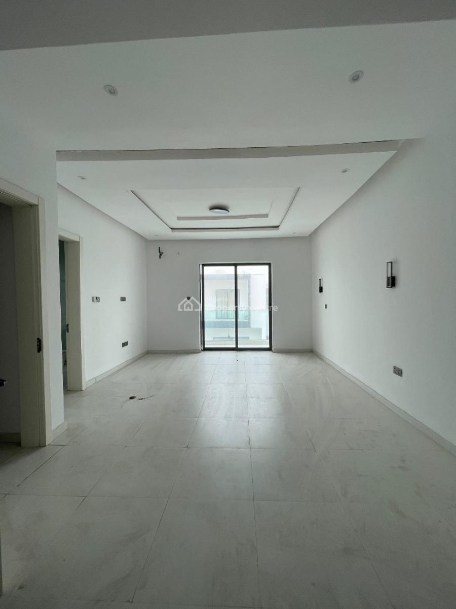 a Stunning 4 Bedroom with Bq and in a Secured Estate., Lekki, Lekki, Lagos, House for Sale