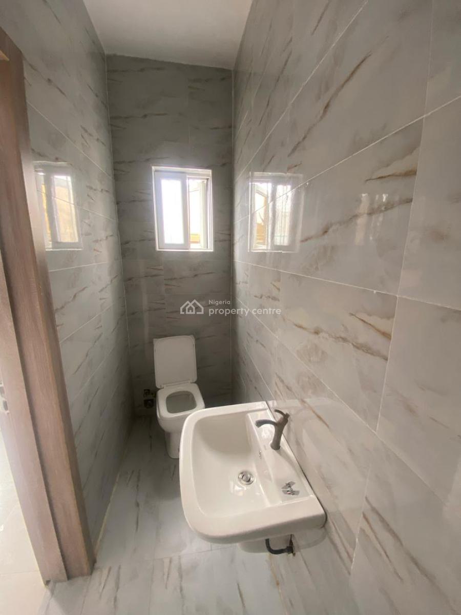 Spacious Bq in an Estate with Swimming Pool and Gym, Ikate, Lekki, Lagos, Self Contain (single Rooms) for Rent