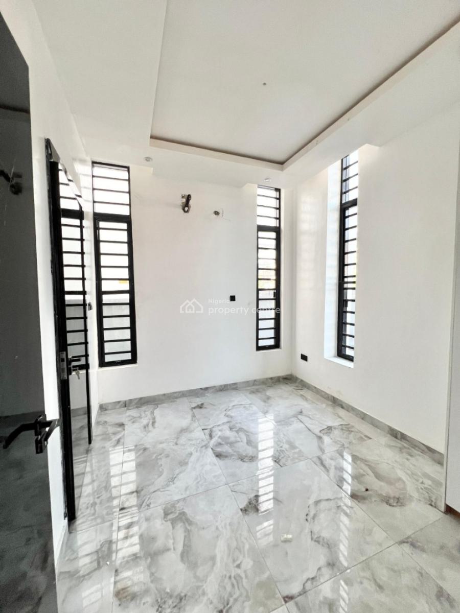 5 Bedrooms Detached Duplex with Bq, Osapa, Lekki, Lagos, Detached Duplex for Sale