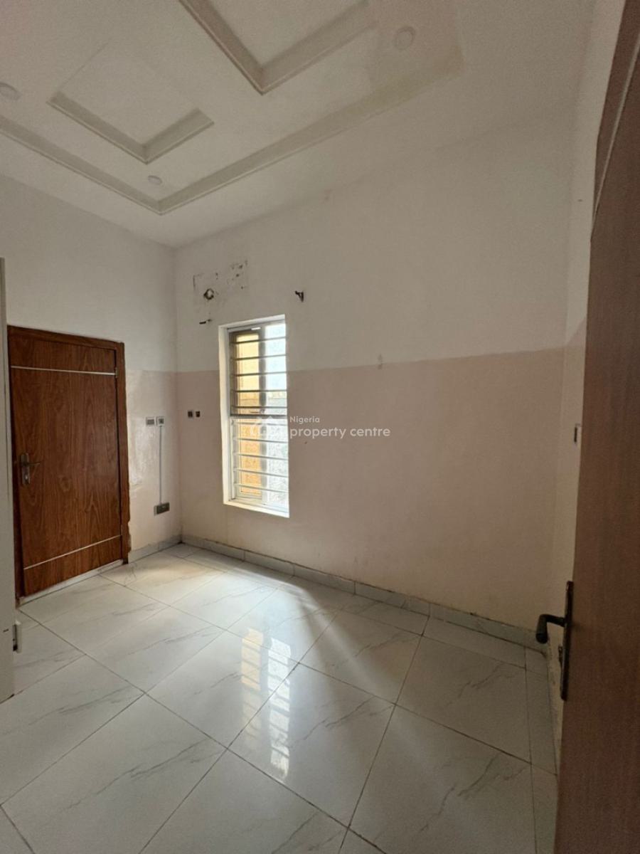 a Room Upstairs, Orchid Road Van Daniel Estate, Lekki, Lagos, Flat / Apartment for Rent