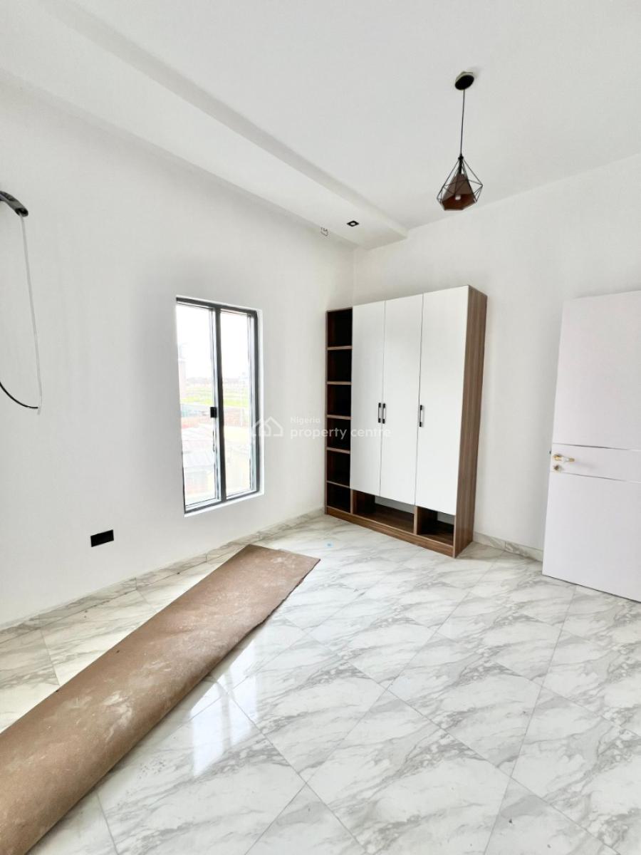 5 Bedrooms Detached Duplex with Bq, Osapa, Lekki, Lagos, Detached Duplex for Sale