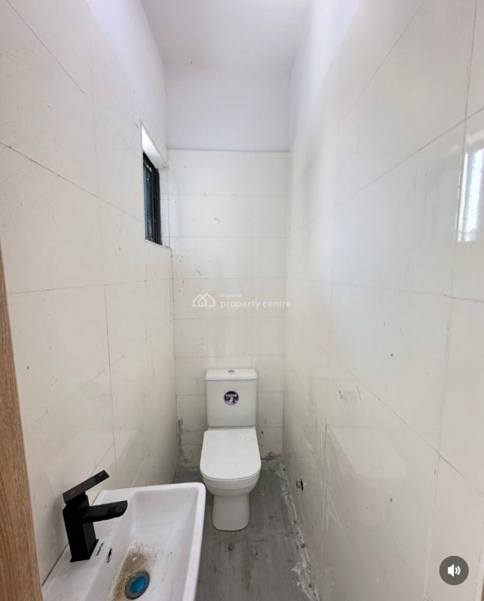 Nicely Finished 2  Bedroom Apartment, Ikate Lekki, Lekki, Lagos, Flat / Apartment for Sale