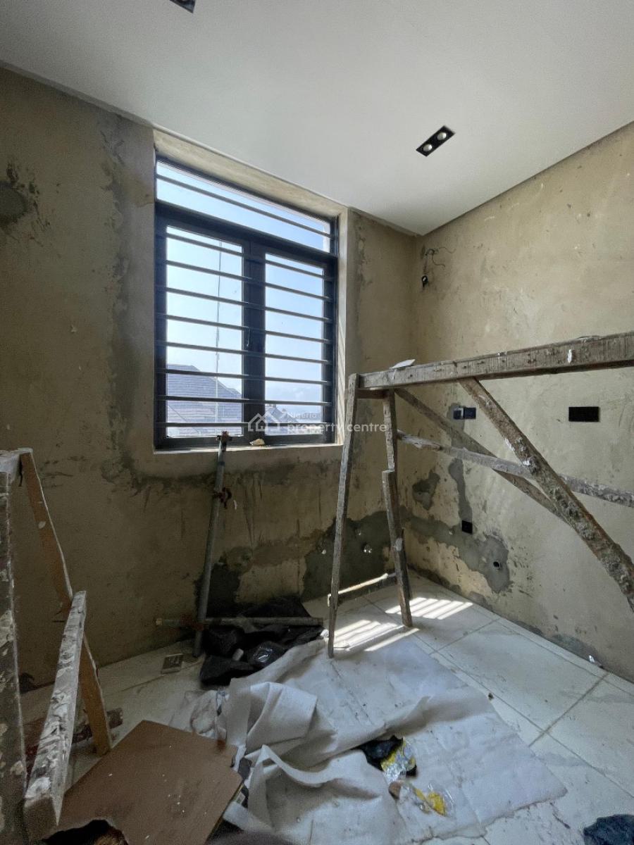 Luxurious 2 Bedroom with Bq and in a Secured Estate., Ologolo, Lekki, Lagos, Flat / Apartment for Sale