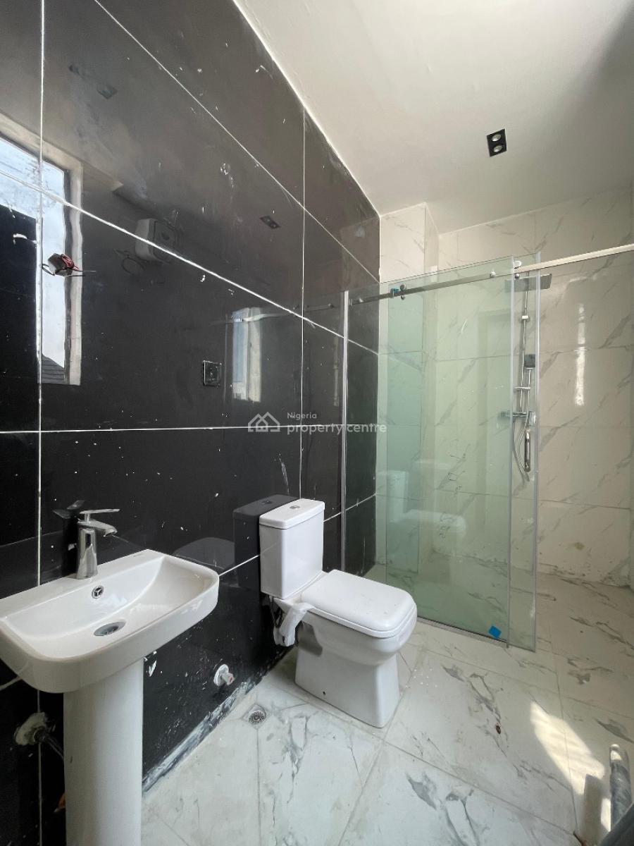 Luxurious 2 Bedroom with Bq and in a Secured Estate., Ologolo, Lekki, Lagos, Flat / Apartment for Sale