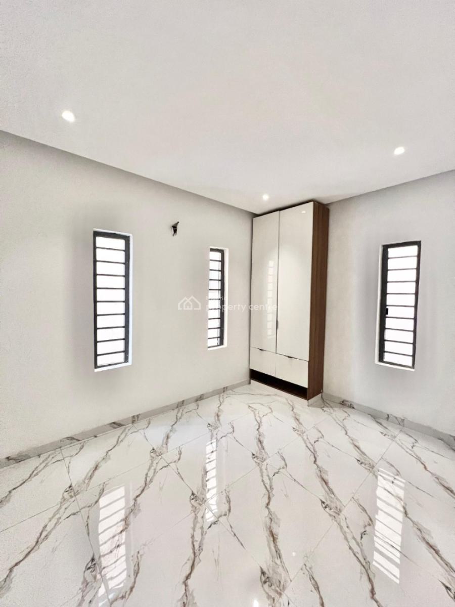 5 Bedrooms Detached Duplex with Bq, Osapa, Lekki, Lagos, Detached Duplex for Sale