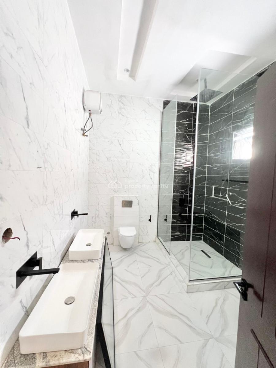5 Bedrooms Detached Duplex with Bq, Osapa, Lekki, Lagos, Detached Duplex for Sale
