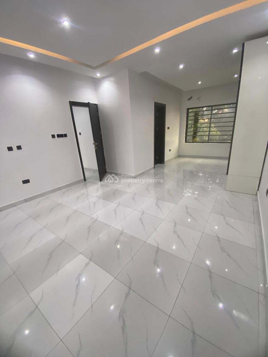 Luxury 3 Bedroom Apartment, Freedom Way, Lekki Phase 1, Lekki, Lagos, Flat / Apartment for Sale