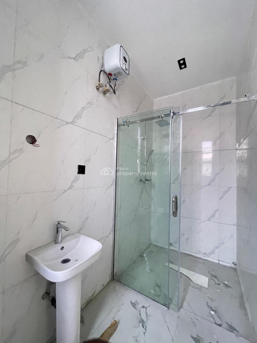 Luxurious 1 Bedroom Apartment with Bq and in a Secured Estate., Ologolo, Lekki, Lagos, Flat / Apartment for Sale