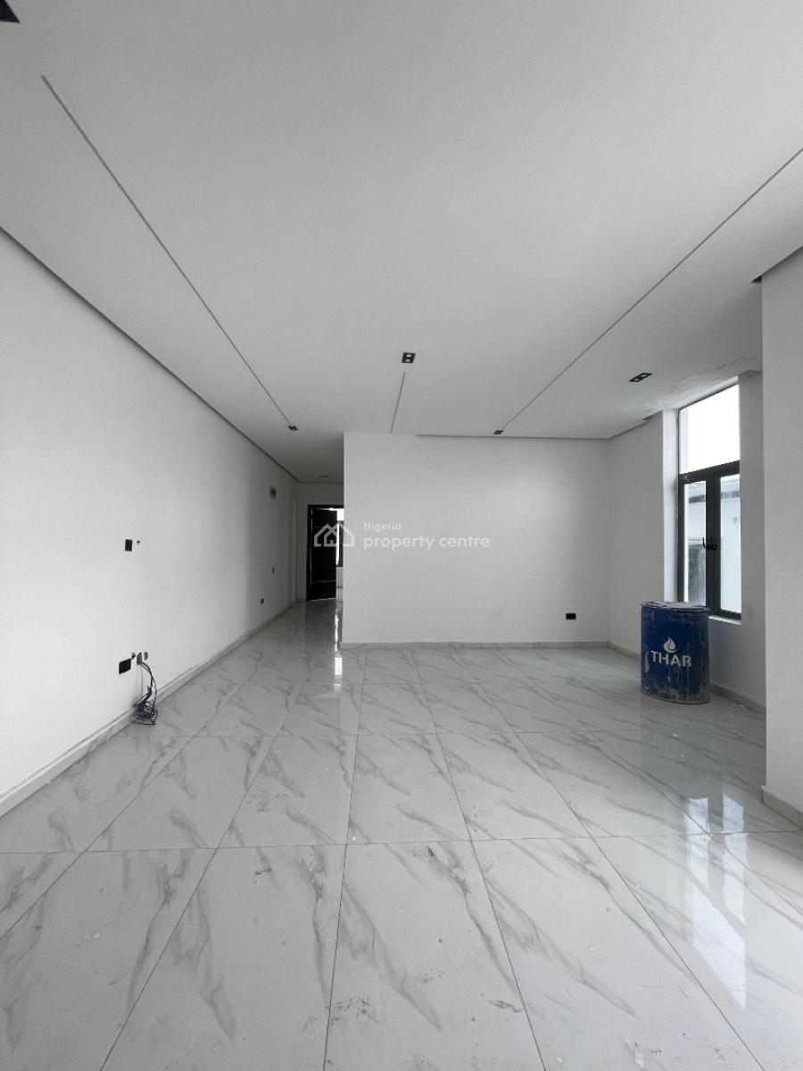 Luxurious 1 Bedroom Apartment with Bq and in a Secured Estate., Ologolo, Lekki, Lagos, Flat / Apartment for Sale