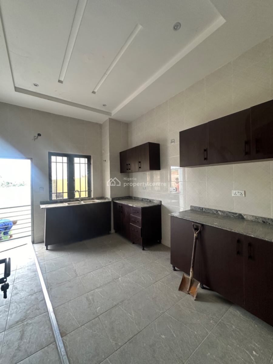 4 Terrace Duplex with Bq, Life Camp, Abuja, Terraced Duplex for Sale
