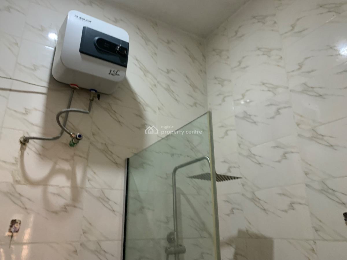 Shared Apartment, Orchid Road, Lekki, Lagos, Self Contain (single Rooms) for Rent
