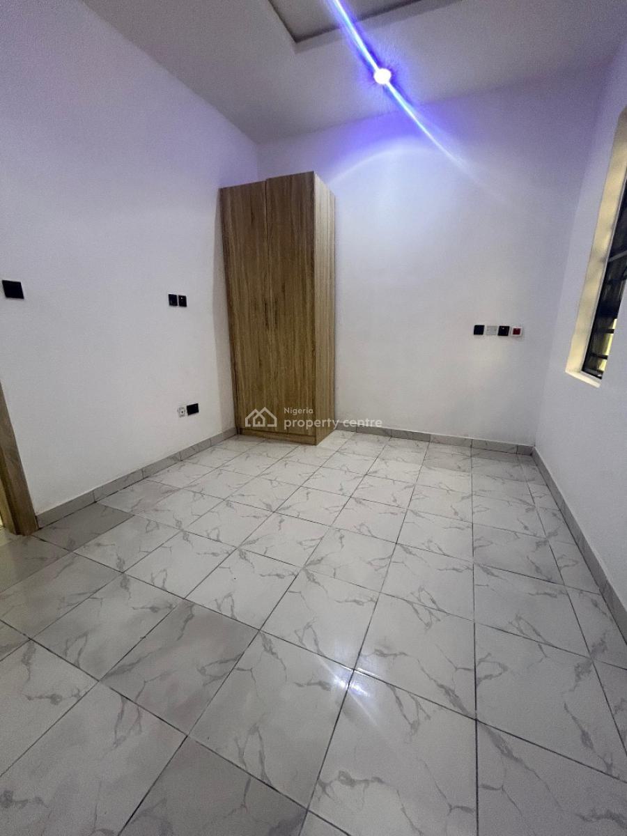 Four Bedroom Semi Detached House with Bq, Osapa Lekki, Lekki Phase 2, Lekki, Lagos, Semi-detached Duplex for Rent