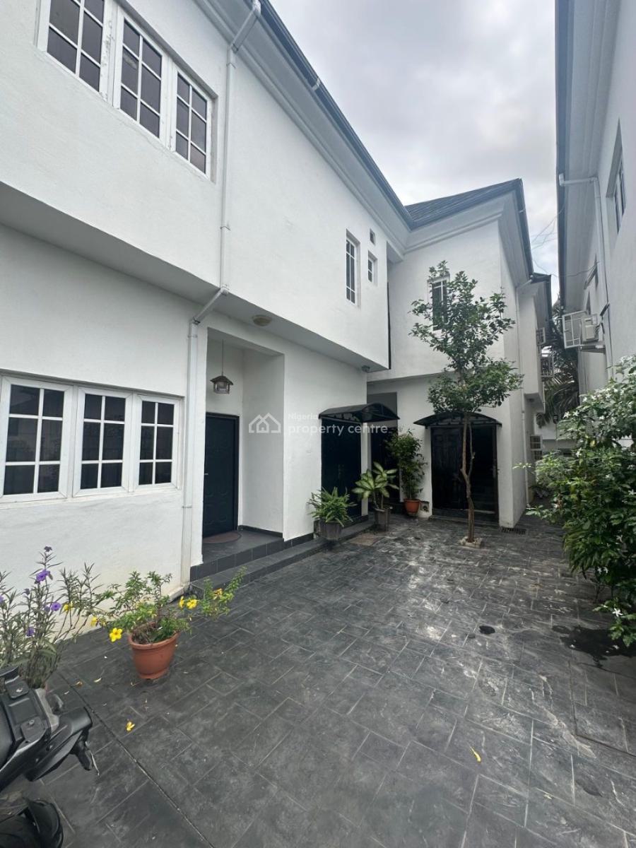 Spacious 2 Bedrooms Apartments, Lekki Phase One Proper, Lekki Phase 1, Lekki, Lagos, Flat / Apartment for Rent