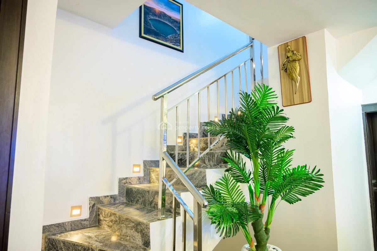 Home Away From Home: Luxury 3-bedroom Apartment, Brains and Hammers City, Life Camp, Abuja, Semi-detached Duplex Short Let