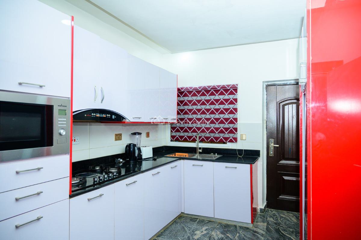 Home Away From Home: Luxury 3-bedroom Apartment, Brains and Hammers City, Life Camp, Abuja, Semi-detached Duplex Short Let