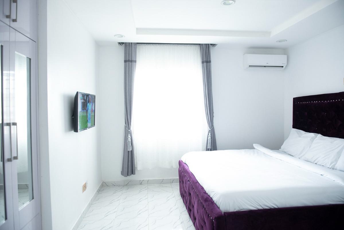 Home Away From Home: Luxury 3-bedroom Apartment, Brains and Hammers City, Life Camp, Abuja, Semi-detached Duplex Short Let