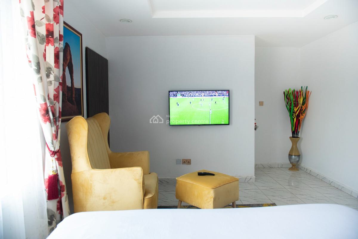Home Away From Home: Luxury 3-bedroom Apartment, Brains and Hammers City, Life Camp, Abuja, Semi-detached Duplex Short Let