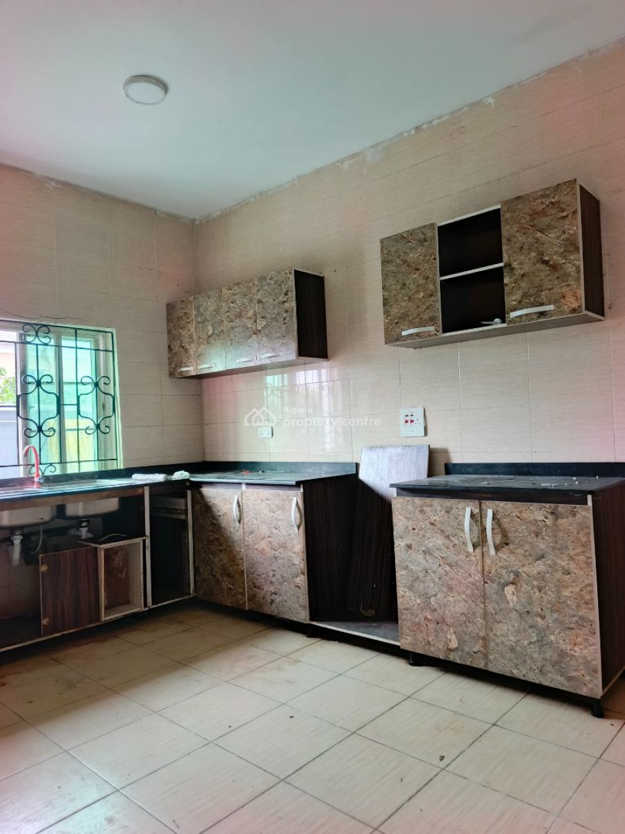 Smart Spacious 3 Bedrooms Apartment 24/7 Power Supply, Abraham Adesanya Axis, Ogombo, Ajah, Lagos, Flat / Apartment for Rent