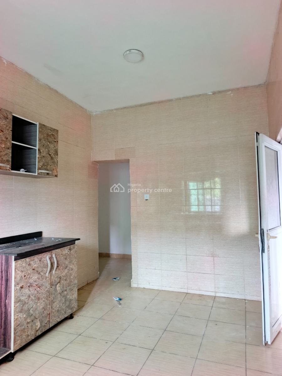 Smart Spacious 3 Bedrooms Apartment 24/7 Power Supply, Abraham Adesanya Axis, Ogombo, Ajah, Lagos, Flat / Apartment for Rent