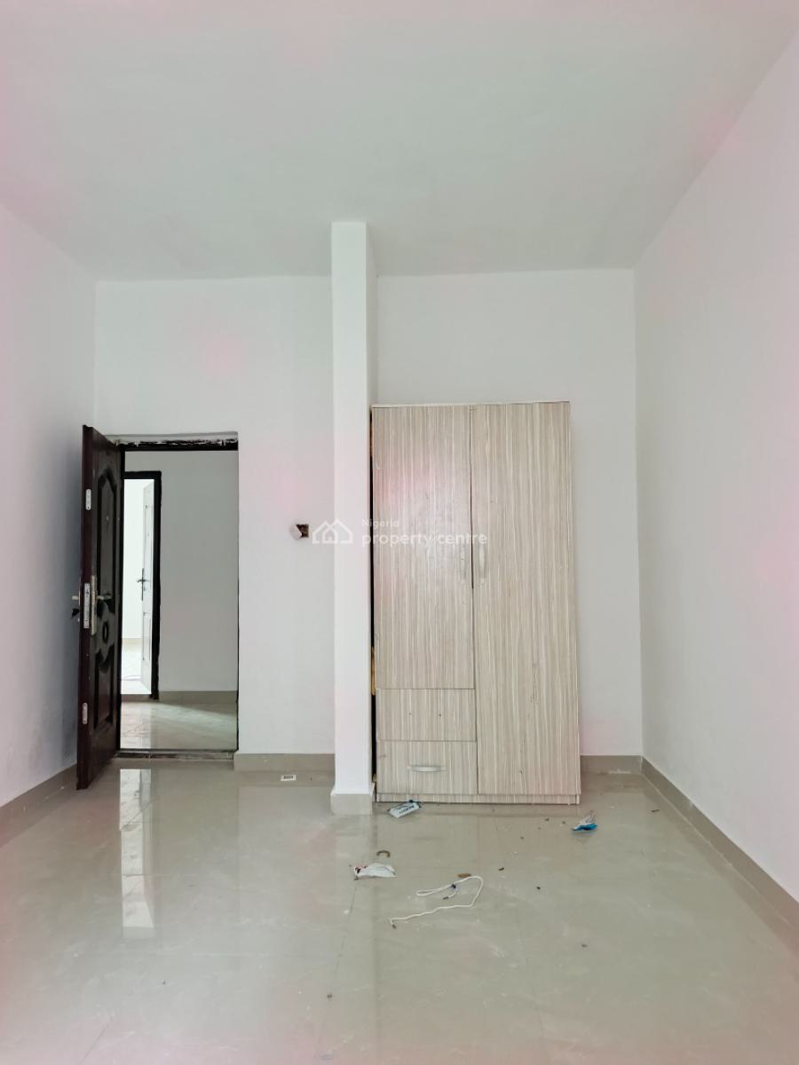 Smart Spacious 3 Bedrooms Apartment 24/7 Power Supply, Abraham Adesanya Axis, Ogombo, Ajah, Lagos, Flat / Apartment for Rent