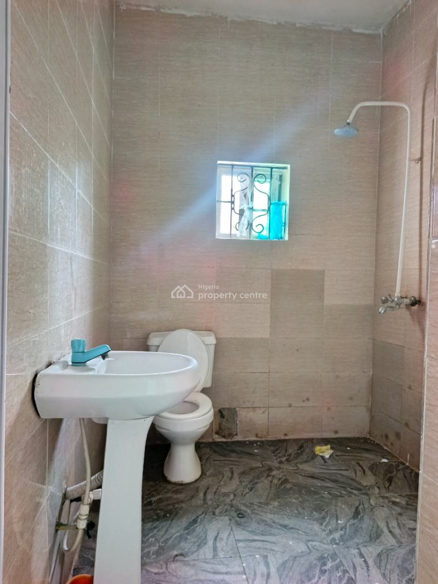 Smart Spacious 3 Bedrooms Apartment 24/7 Power Supply, Abraham Adesanya Axis, Ogombo, Ajah, Lagos, Flat / Apartment for Rent