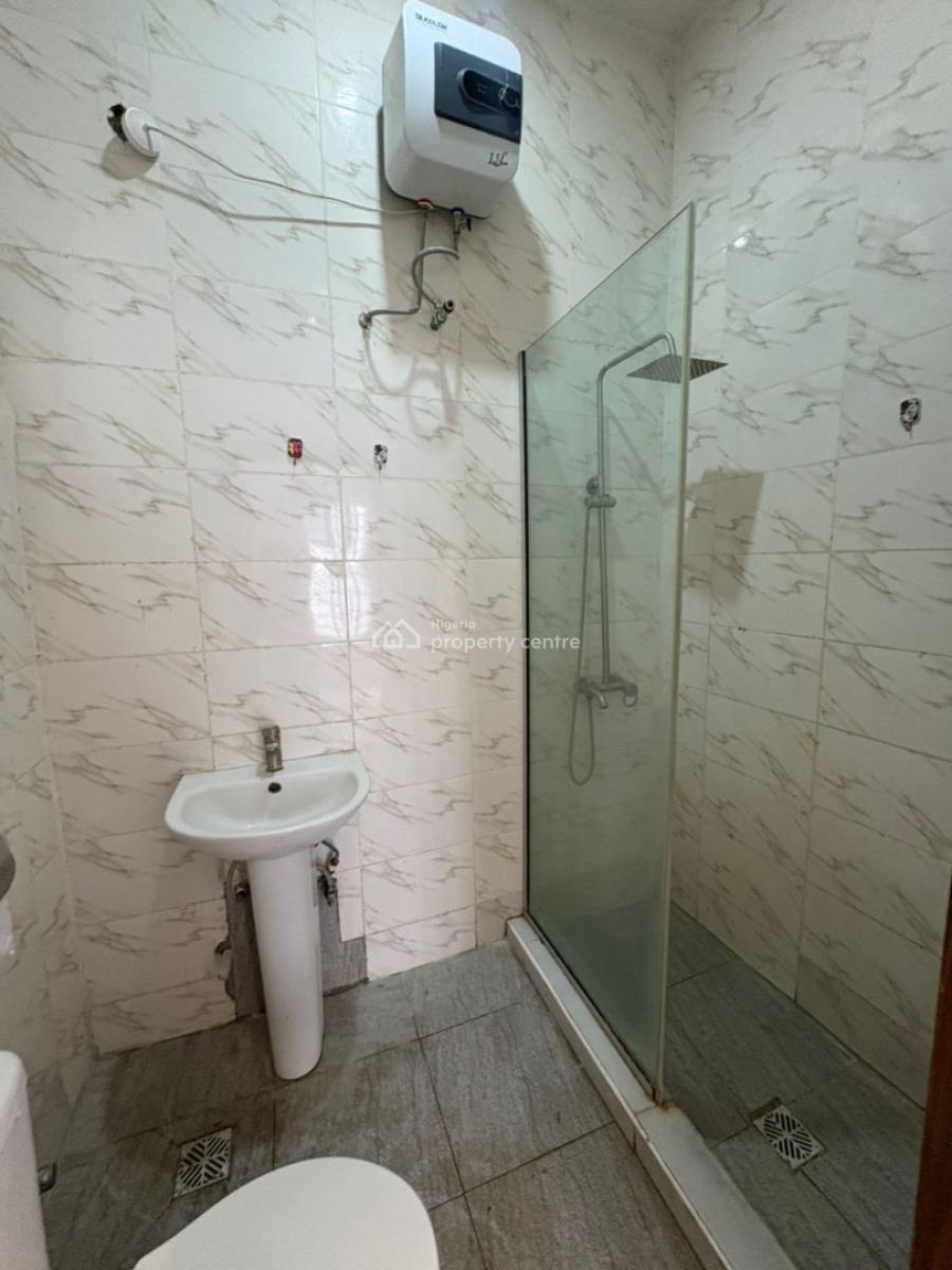 a Room Downstairs in a Shared Duplex, Van Daniels Estate, Orchid Road, Ikota, Lekki, Lagos, Flat / Apartment for Rent
