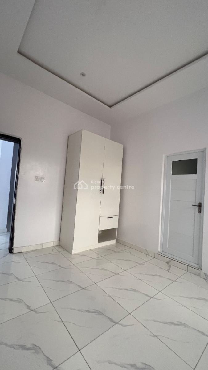 Newly Built Clean 3 Bedroom Flat, Off Kilo, Surulere, Lagos, Flat / Apartment for Sale
