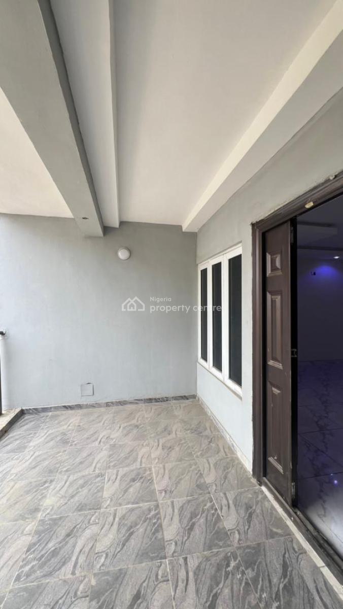 Well Built 3 Bedroom Flat with a Bq, Surulere, Lagos, Flat / Apartment for Sale
