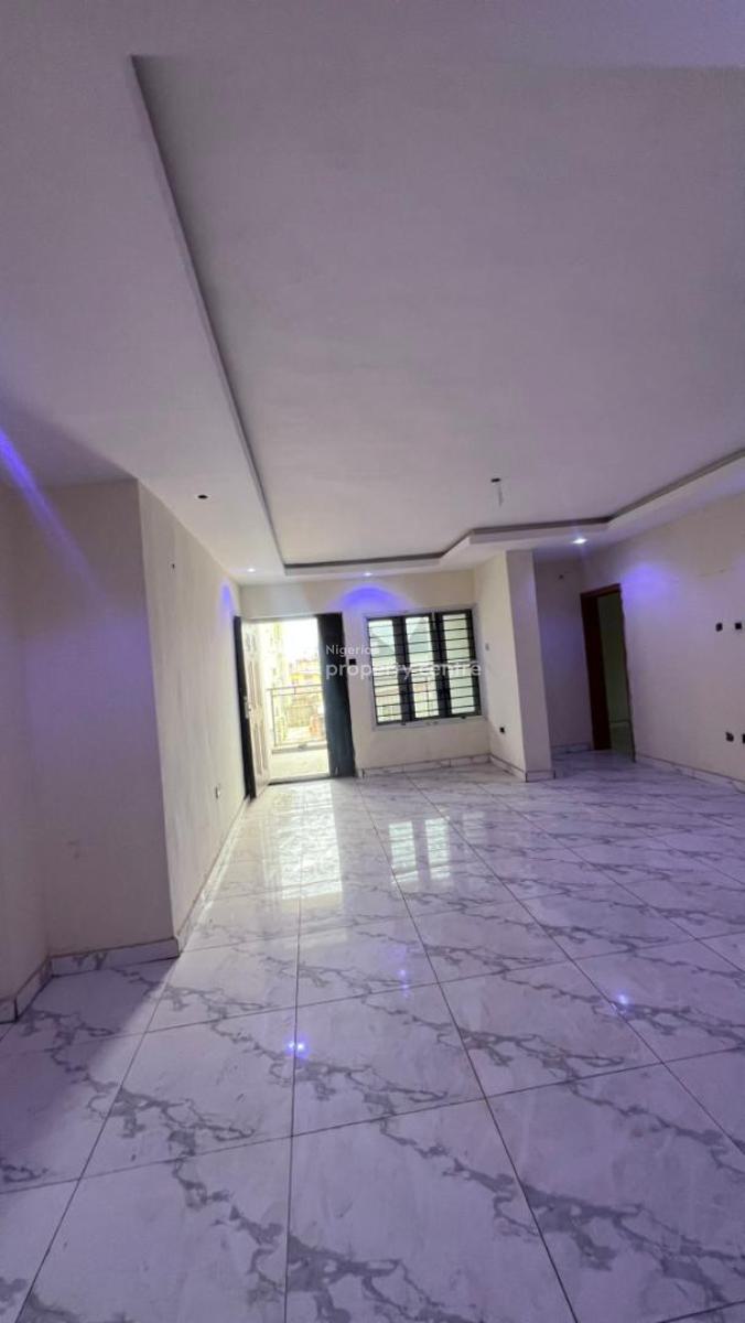 Well Built 3 Bedroom Flat with a Bq, Surulere, Lagos, Flat / Apartment for Sale