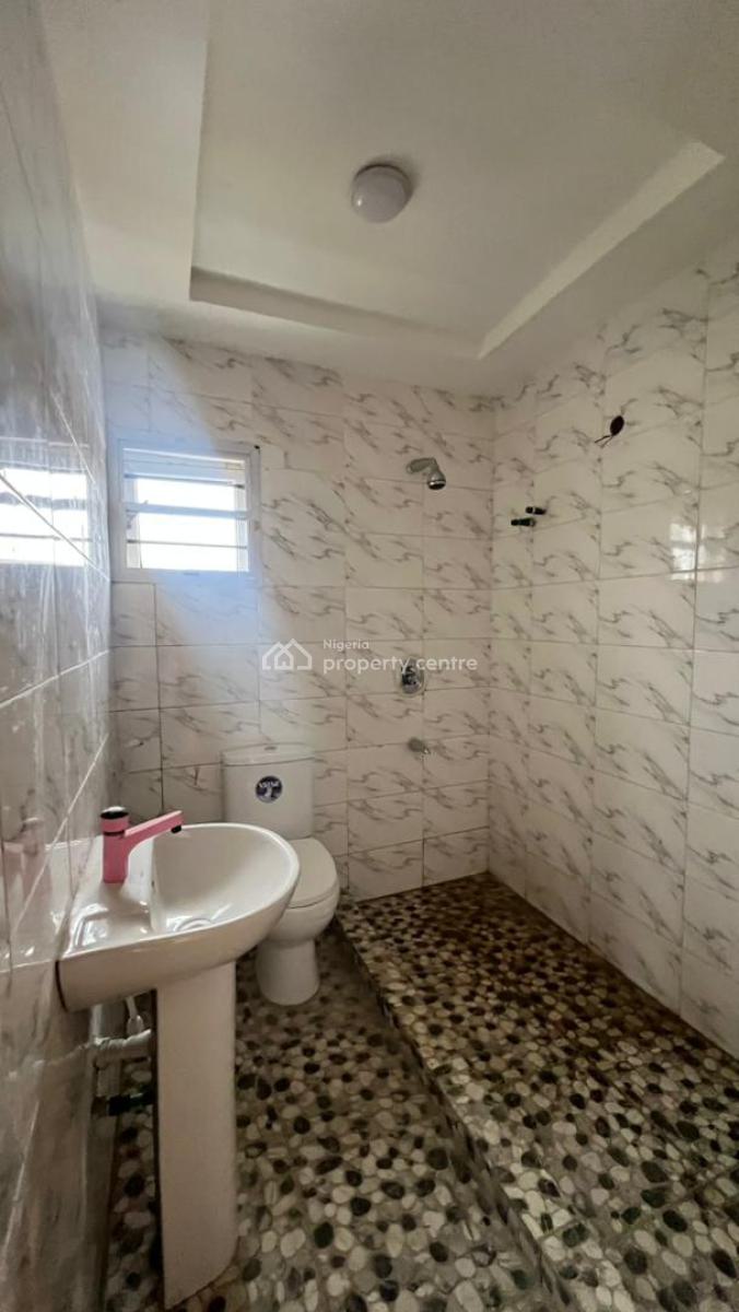 Well Built 3 Bedroom Flat with a Bq, Surulere, Lagos, Flat / Apartment for Sale
