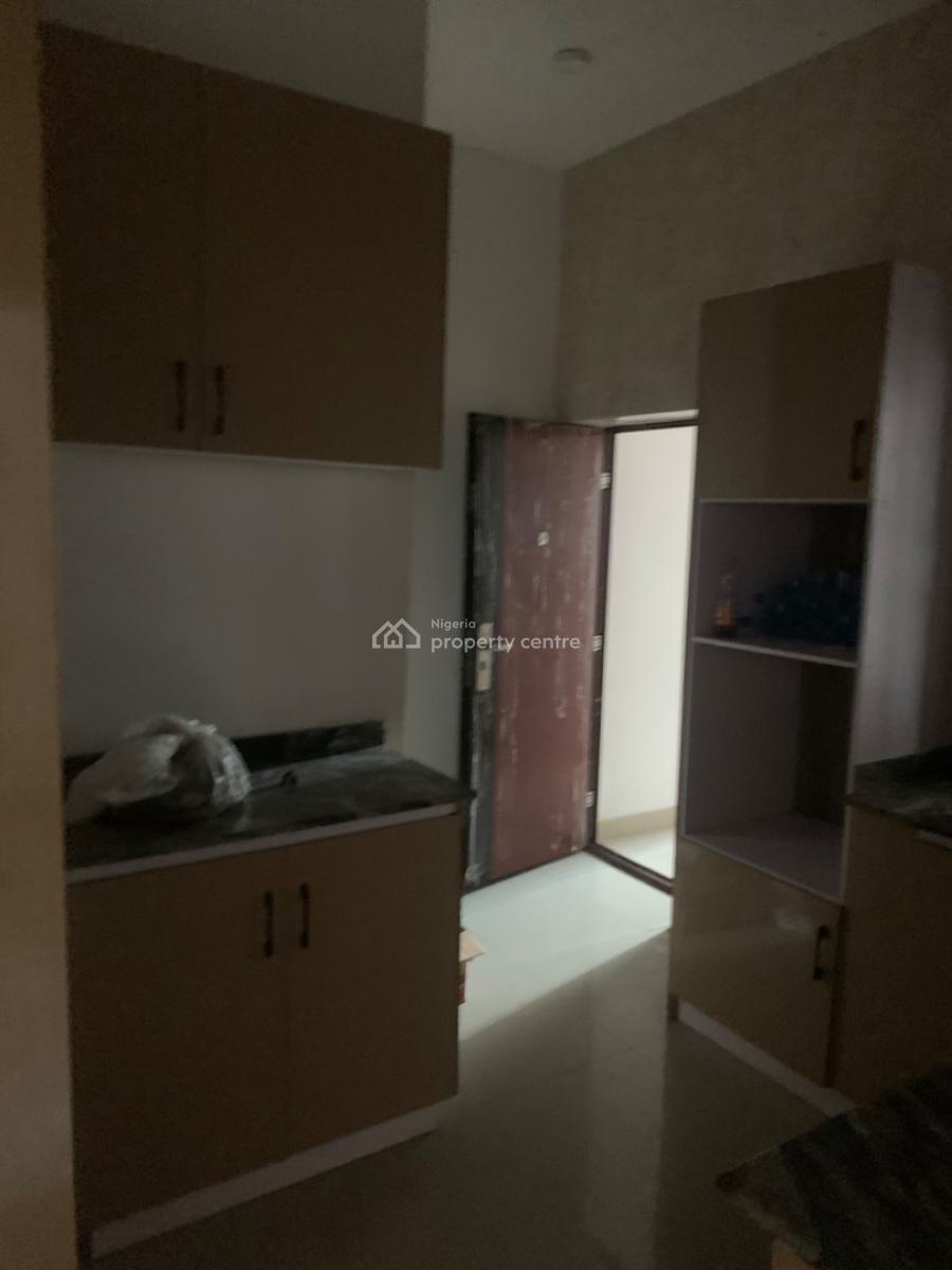Luxury Beautiful 3 Bedroom Flat with a Self Contain Bq, Abraham Adesanya, Ajah, Lagos, House for Rent
